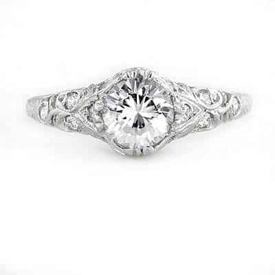 engagement ring - vintage, so cute!