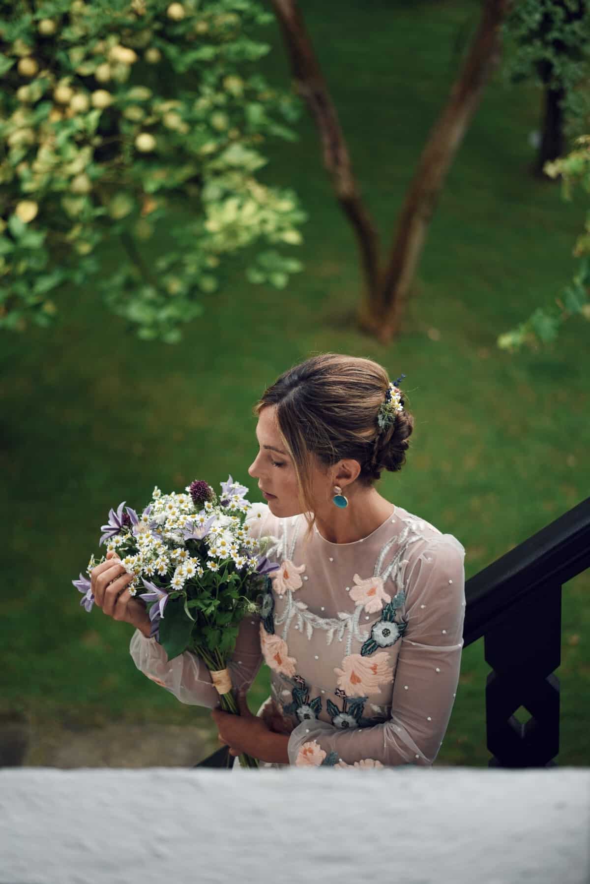 Alejandra : la novia del vestido con flores bordadas - bodas Tatín