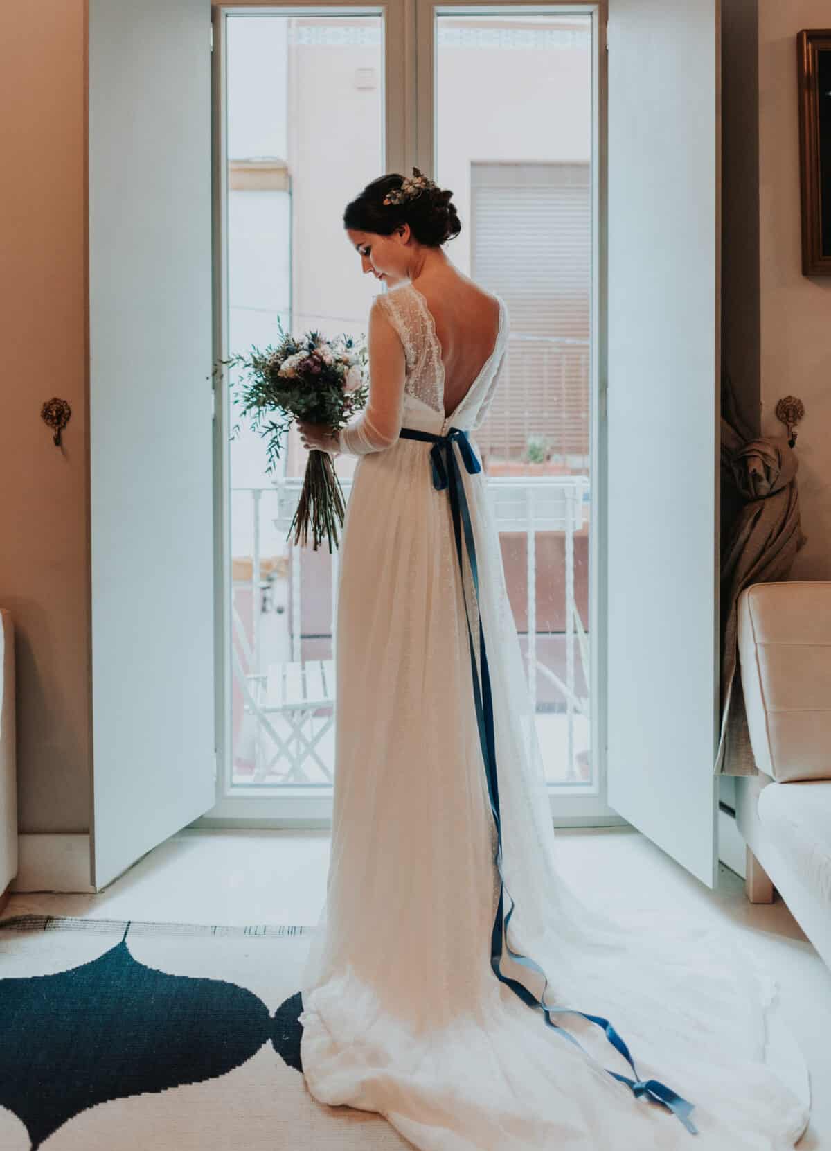 La novia del vestido del lazo terciopelo azul - Las de Tatín