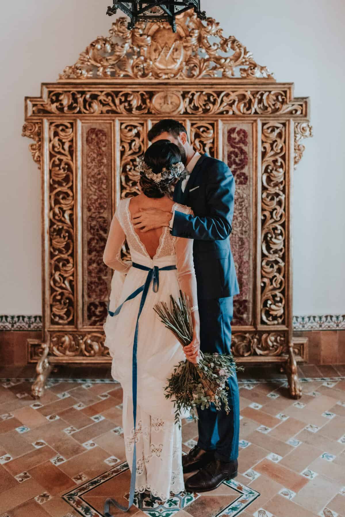 La novia del vestido del lazo de terciopelo azul - Las bodas de Tatín